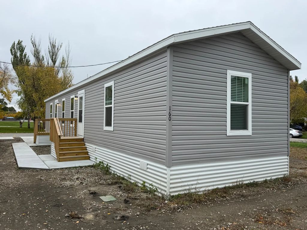 1700 3rd Avenue S 160, Moorhead