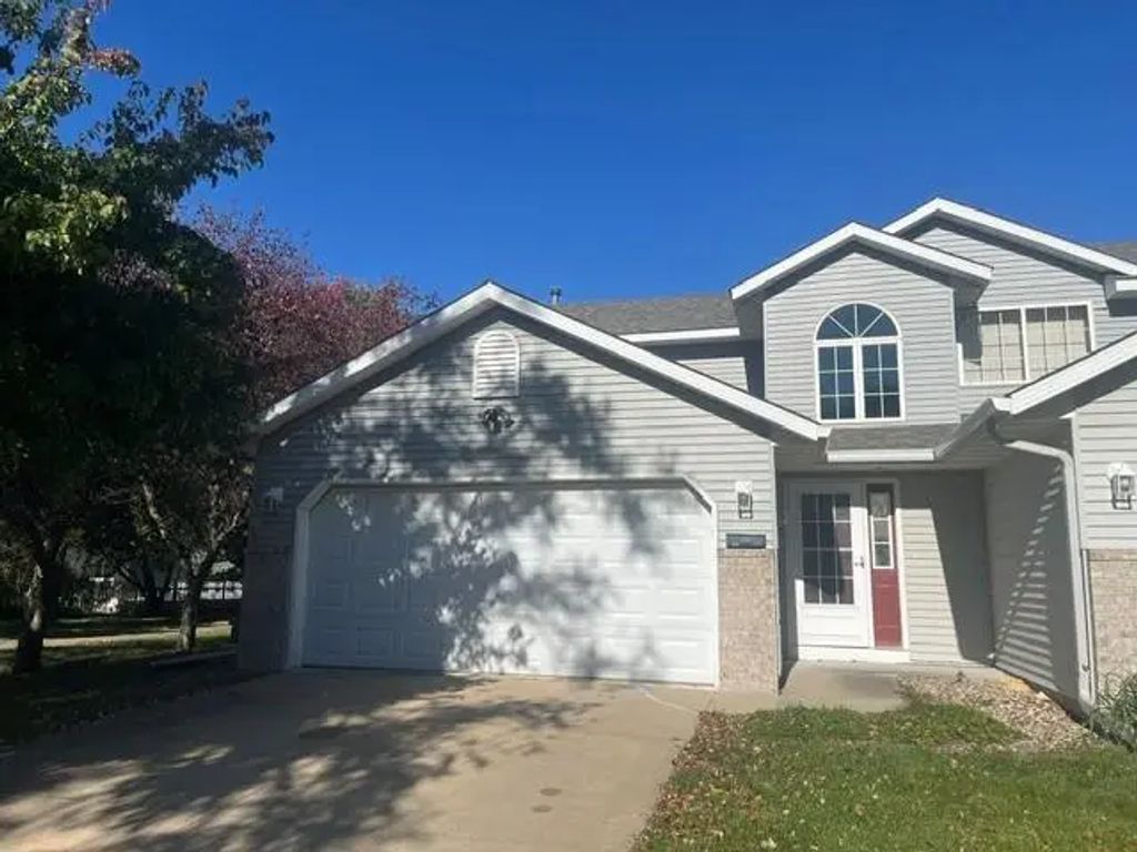 2317 Viola Heights Drive Ne, Rochester