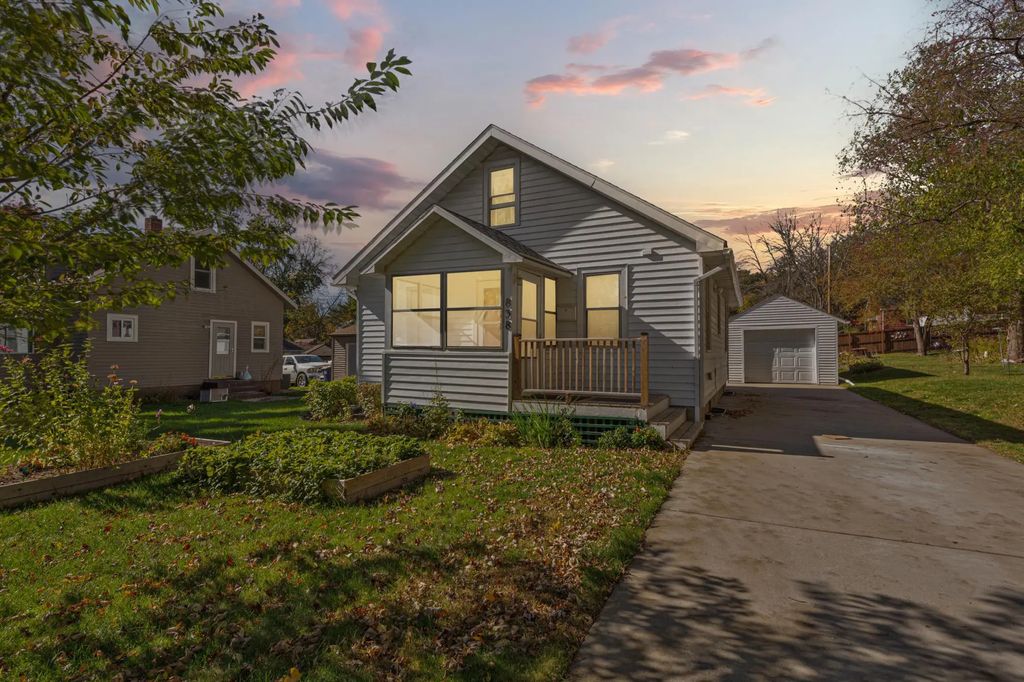 838 3rd Avenue Sw, Faribault