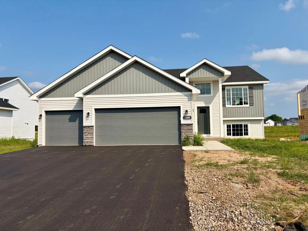 1500 Woods Road Ne, Isanti