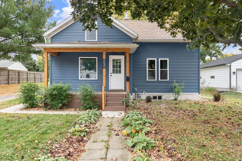 1031 S Cedar Avenue, Owatonna