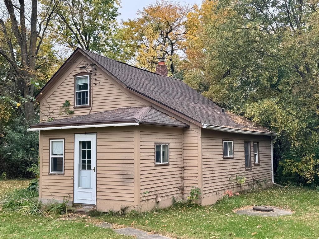 73574 300th Street, Redwood Falls