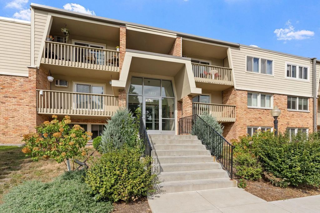 7412 W 22nd Street 309, Saint Louis Park