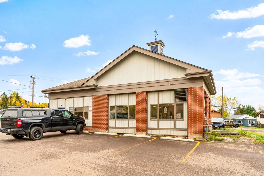 14 E Calvary Road, Duluth
