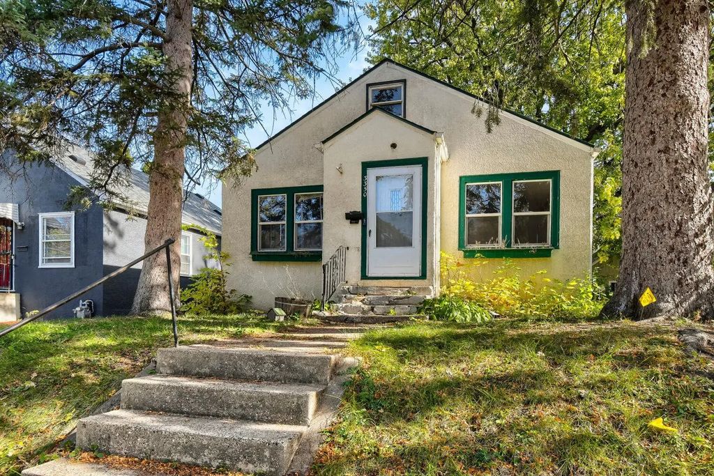 3350 Vincent Avenue N, Minneapolis