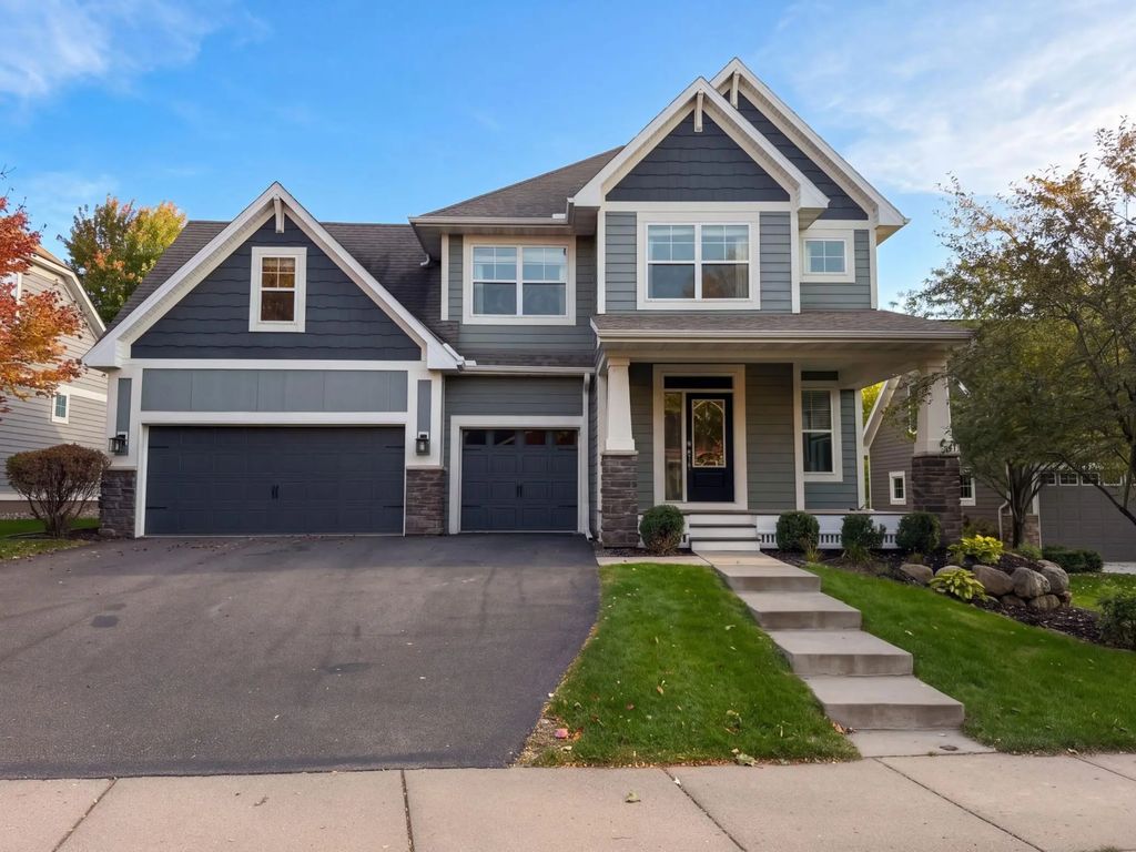16891 E Lake Drive, Lakeville