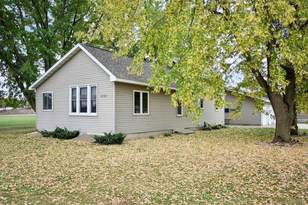 1101 E Wabasha Street, Winona