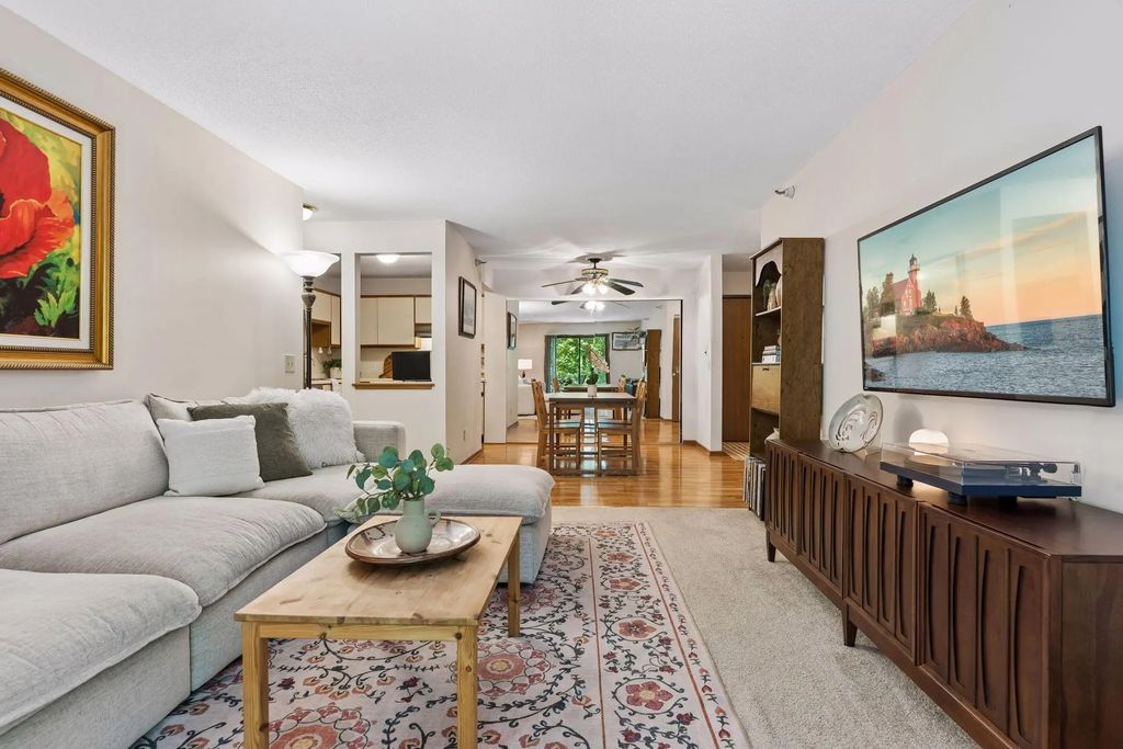 4151 Boone Avenue N 106, New Hope