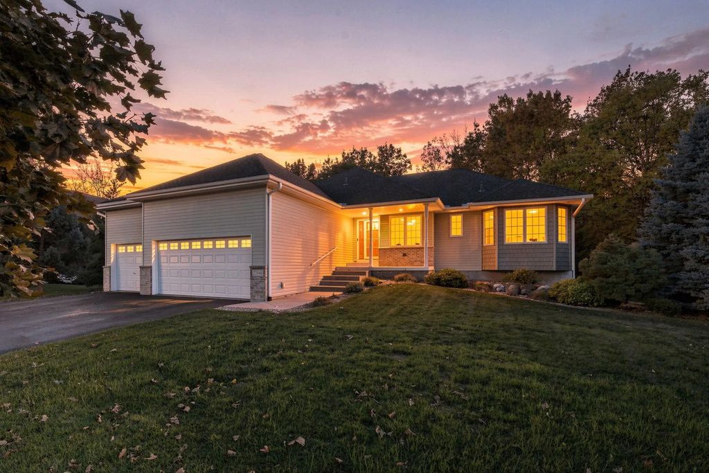 22048 Elston Avenue, Forest Lake