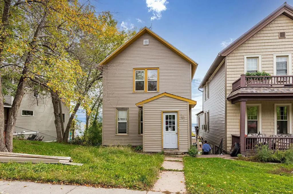 12 E 5th Street, Duluth