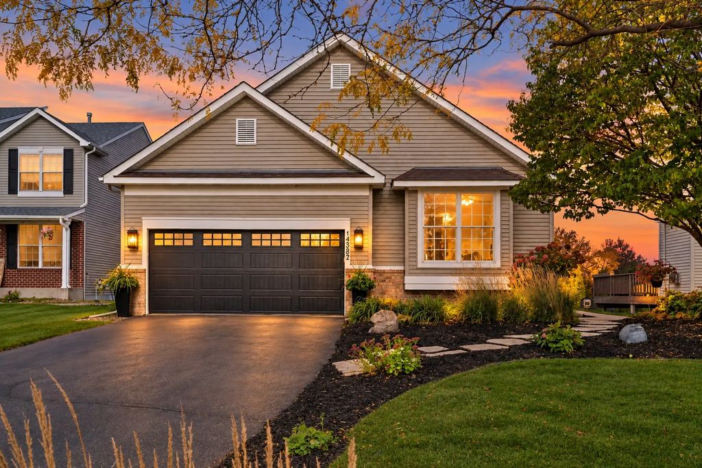 14382 Flora Court, Apple Valley