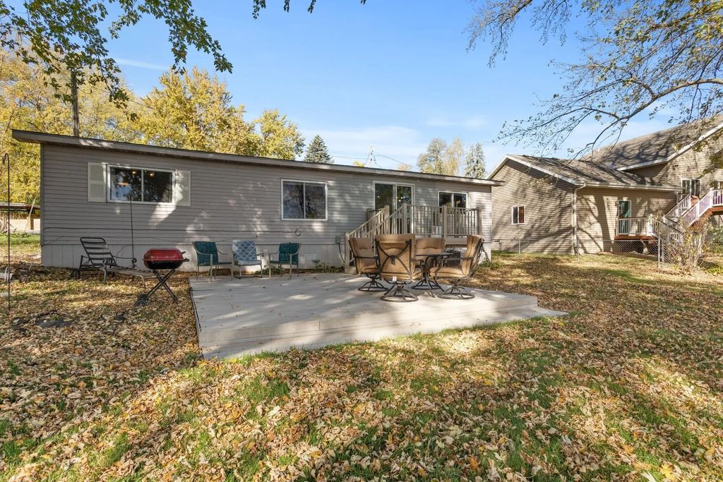 245 Alder Road, South Haven