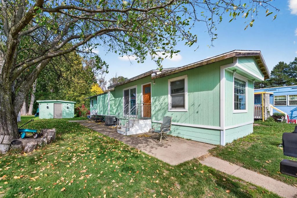 1420 Champion Drive, New Brighton