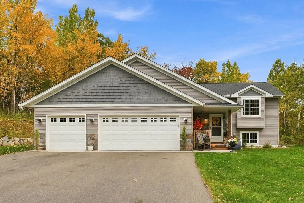 451 Roosevelt Drive, Dresser
