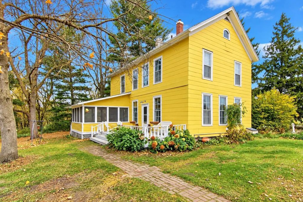 E2044 770th Avenue, Knapp