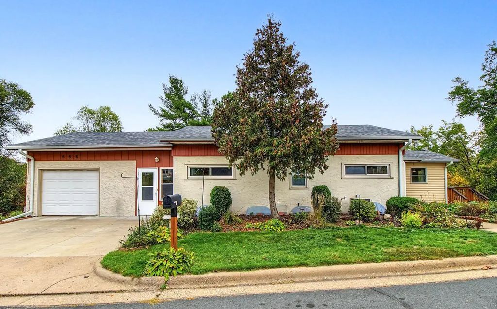556 Turin Avenue, South Saint Paul