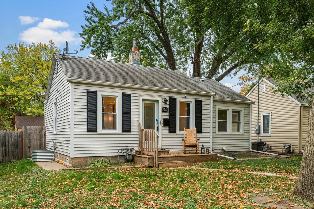 2745 Hampshire Avenue S, Saint Louis Park
