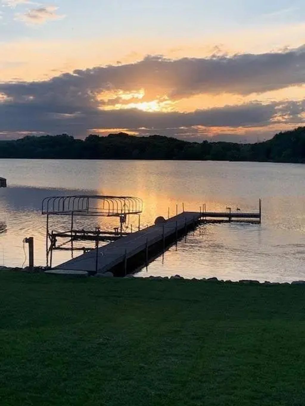 8404 Waters Edge Drive, Chanhassen