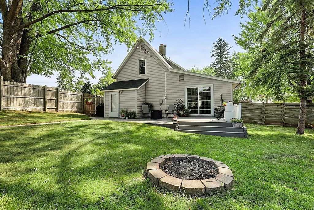 250 3rd Avenue Nw, Milaca