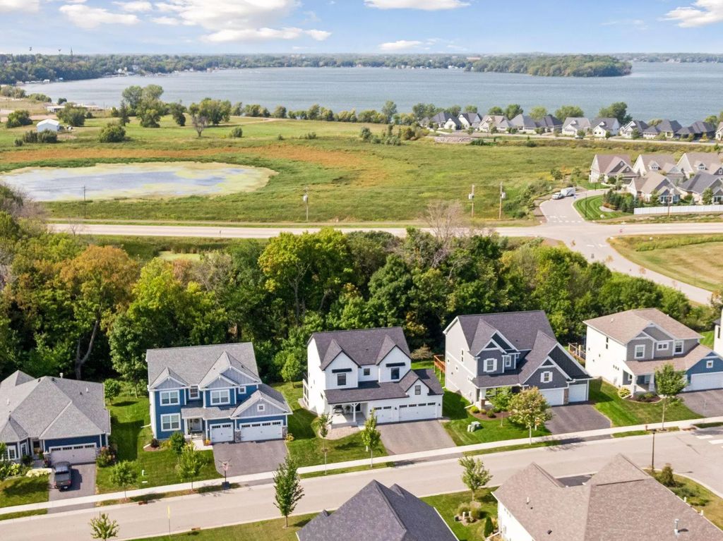 107 Maple Terrace, Waconia