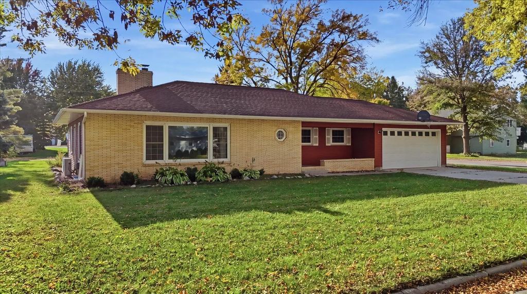502 2nd Street S, Grove City