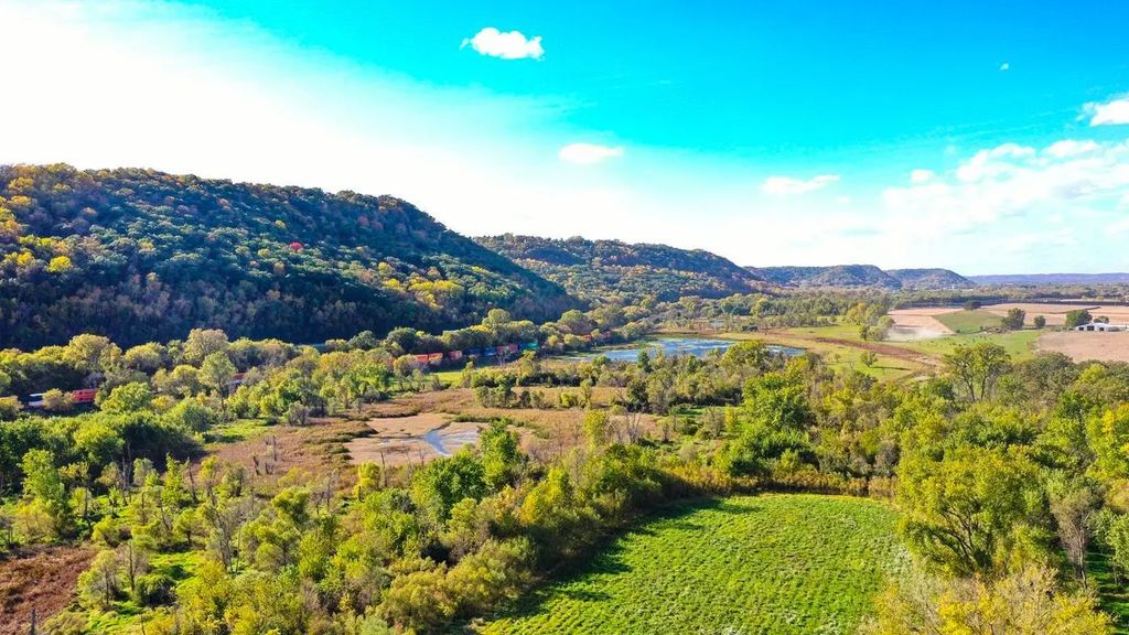 17097 665th Street, Wabasha