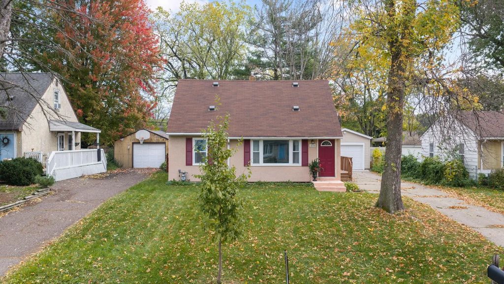 1844 Barclay Street, Maplewood