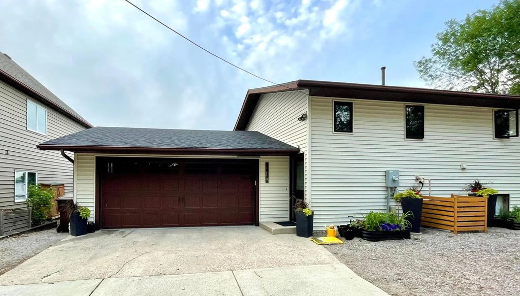 1437 Pulaski Road, Buffalo