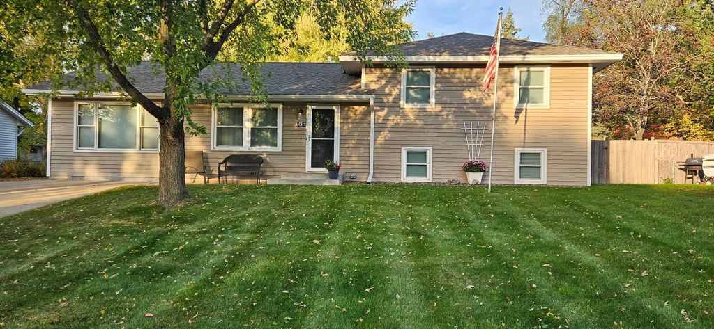 10416 Arrowhead Street Nw, Coon Rapids