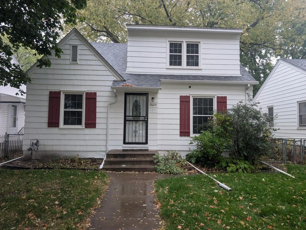 2628 Abbott Avenue N, Robbinsdale