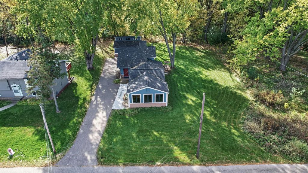 2064 Stillwater Street, White Bear Lake