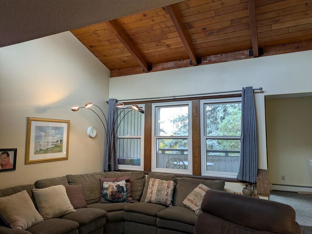 13701 Nicollet Avenue 303, Burnsville