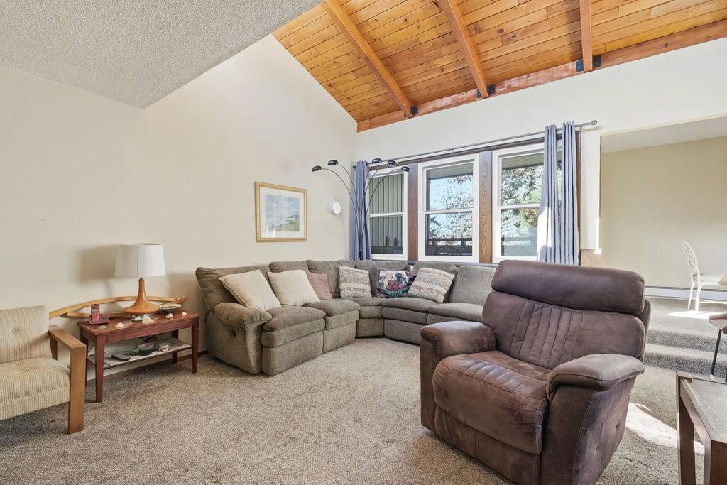 13701 Nicollet Avenue 303, Burnsville