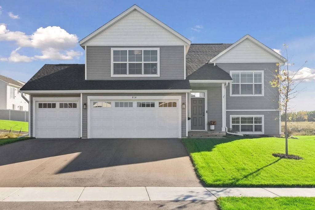 814 Fox River Road, Somerset
