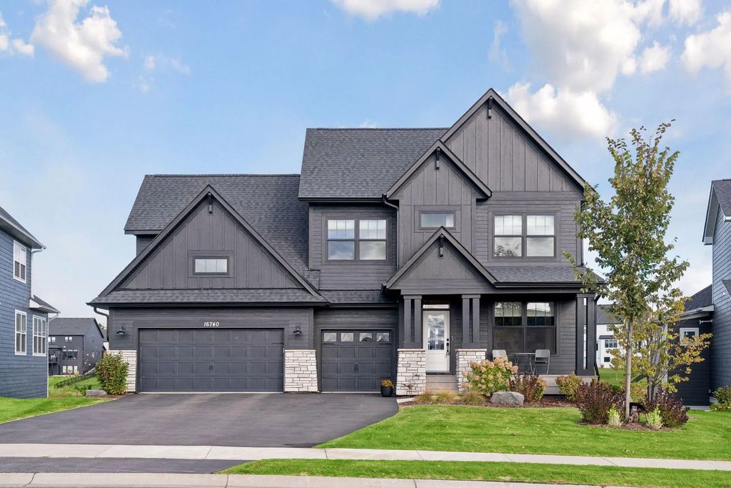 16740 47th Avenue N, Plymouth