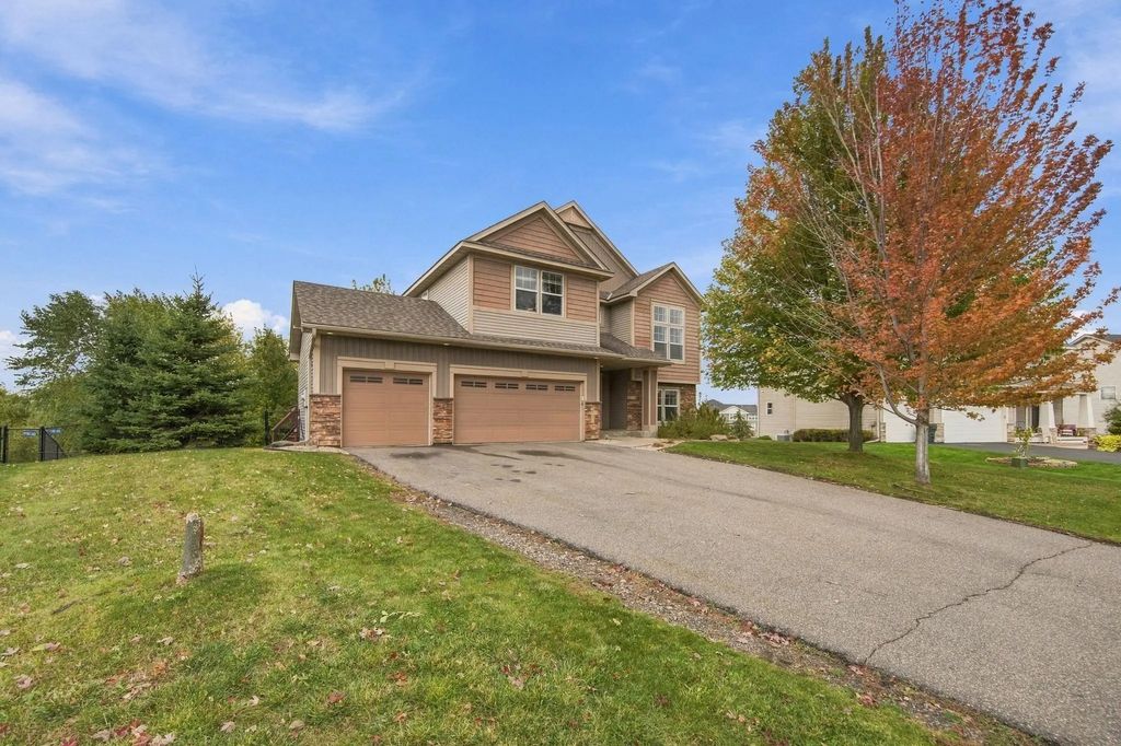 19317 Hilldale Avenue, Lakeville
