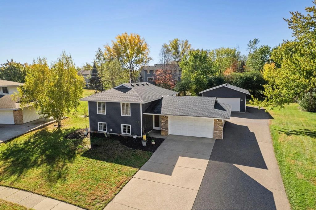 808 Newell Drive, Apple Valley
