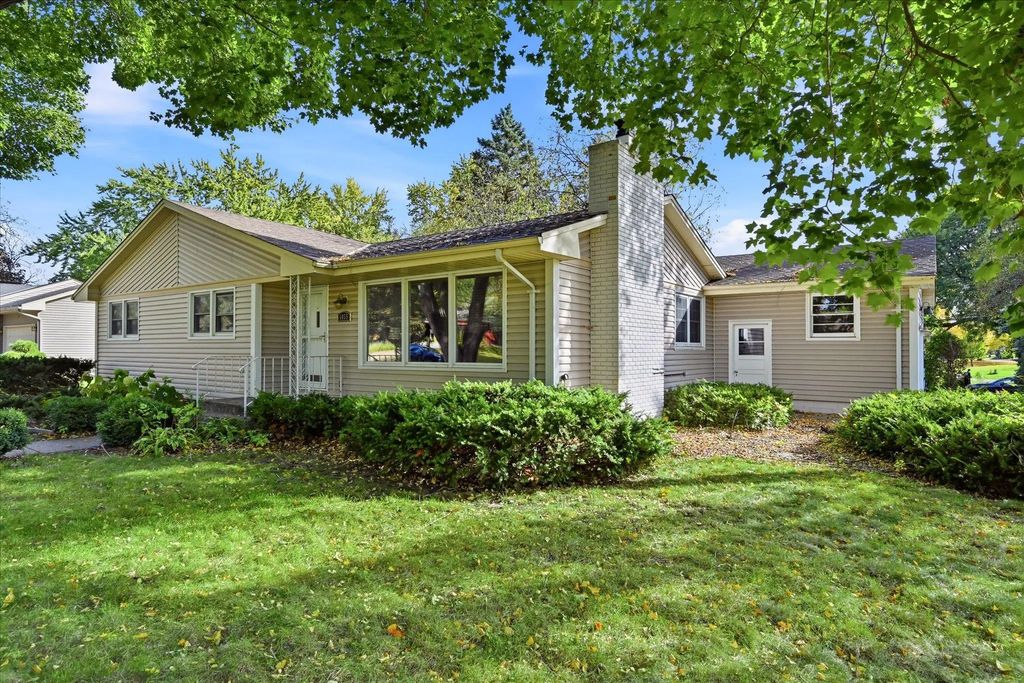 6055 Westbrook Road, Golden Valley