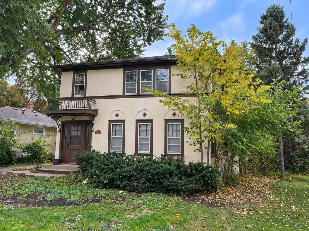 1370 Almond Avenue, Saint Paul