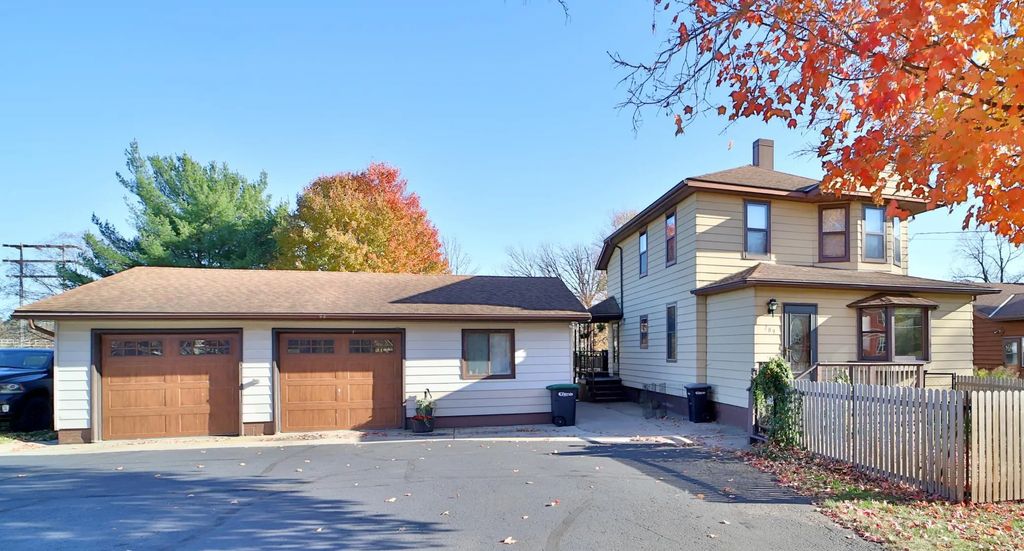 709 Lindbergh Drive S, Little Falls