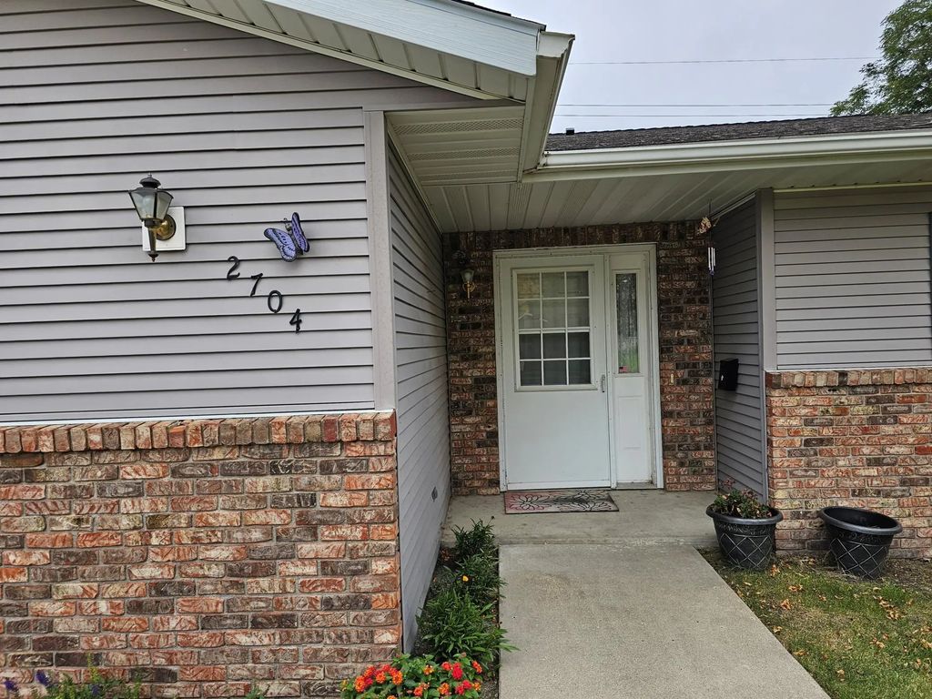 2704 9th Street Sw, Willmar