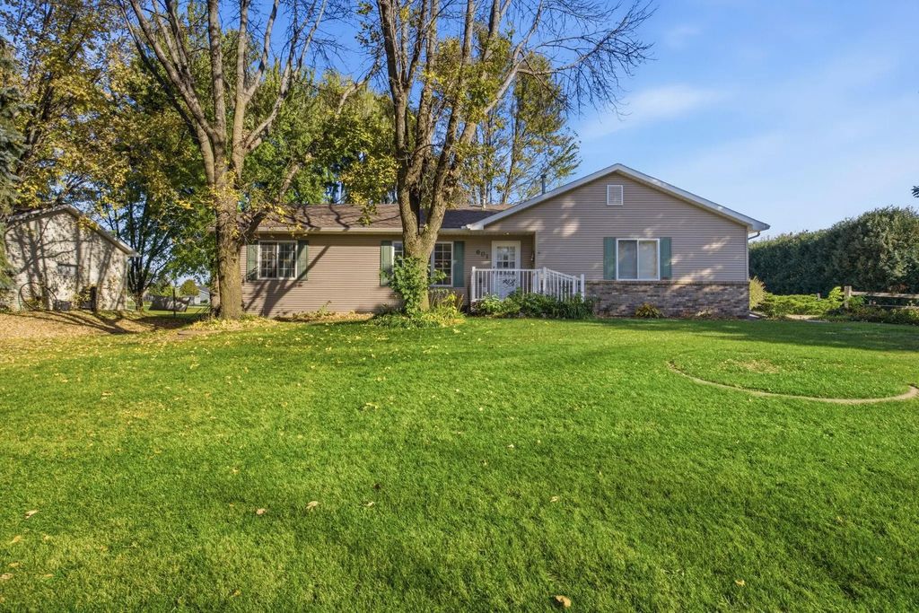 601 25th Street Se, Willmar