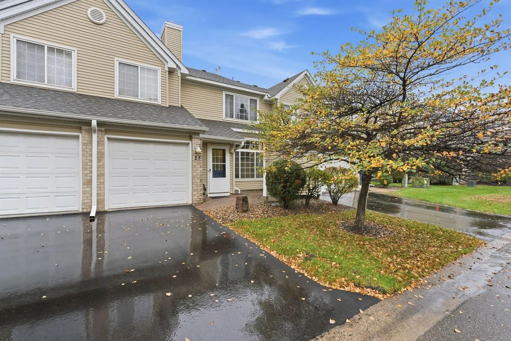 2255 Ranchview Lane N 23, Plymouth