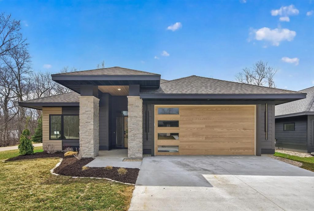 7743 146th Terrace, Savage