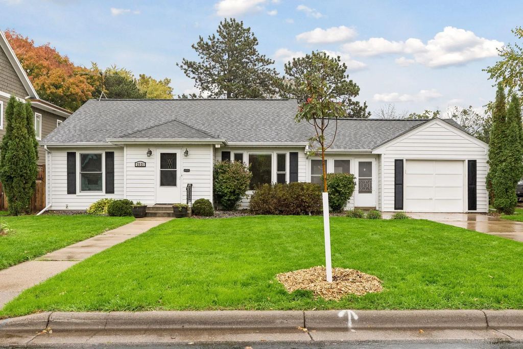 2531 Joppa Avenue S, Saint Louis Park