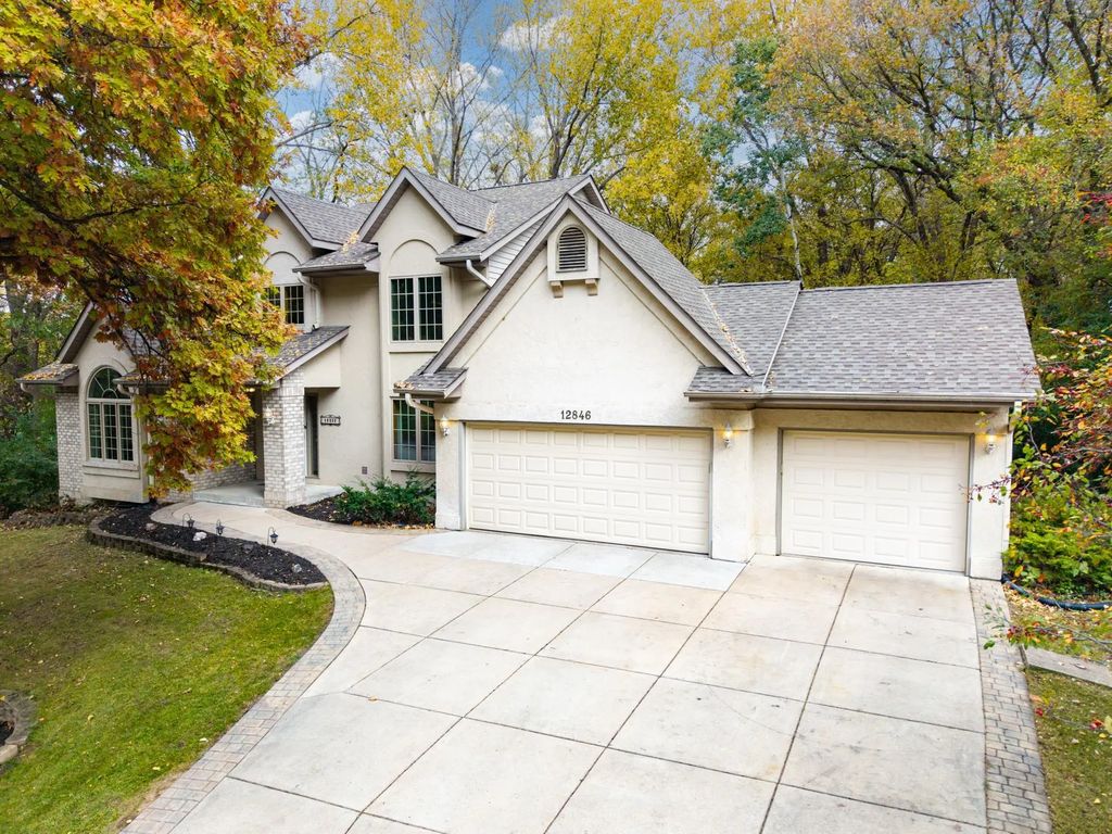 12846 Hialeah Path, Apple Valley