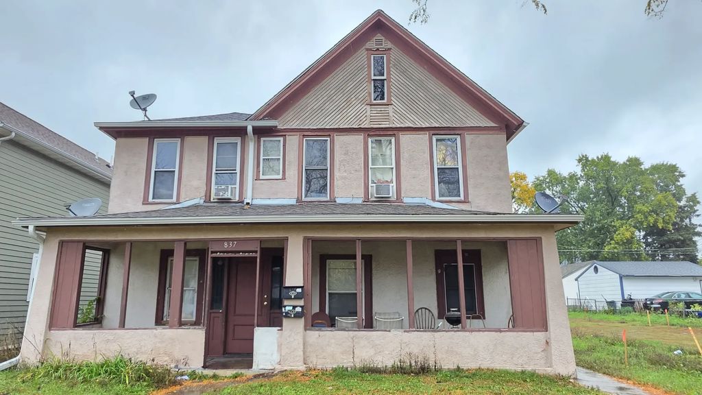 837 Jessamine Avenue E, Saint Paul