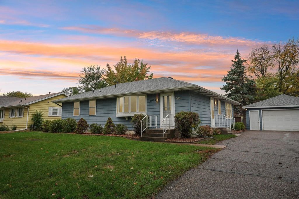 1908 Whitewater Trail, Brooklyn Park