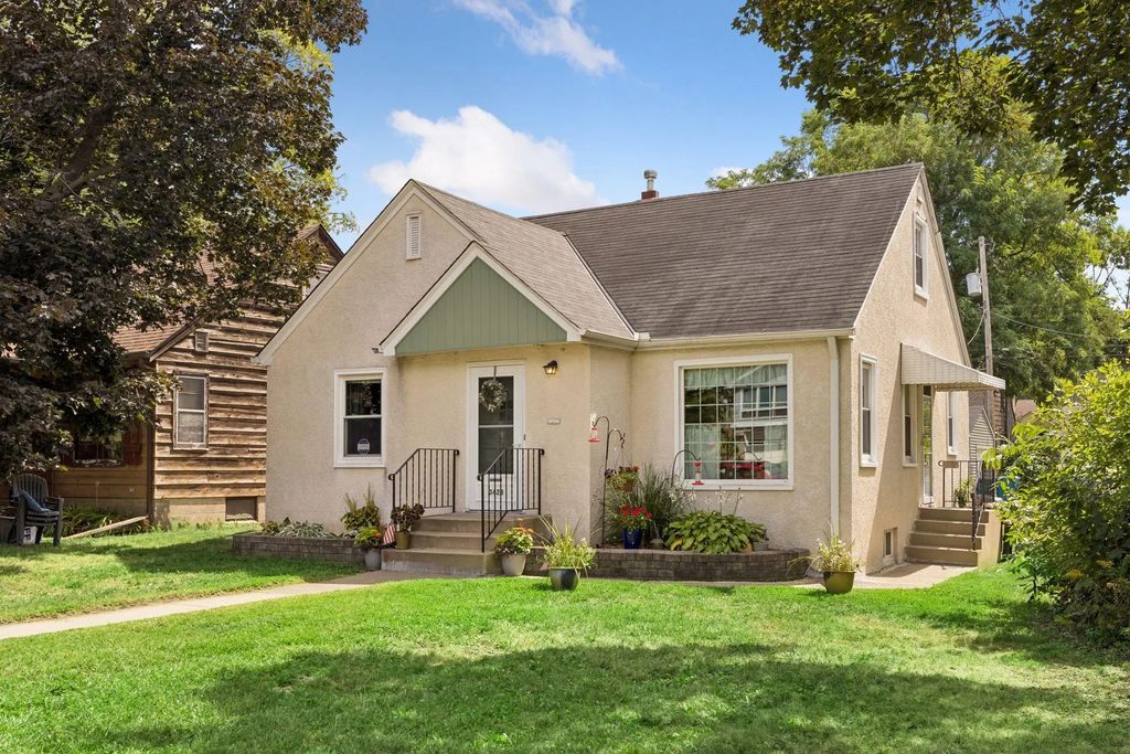 3423 Parkview Boulevard, Robbinsdale