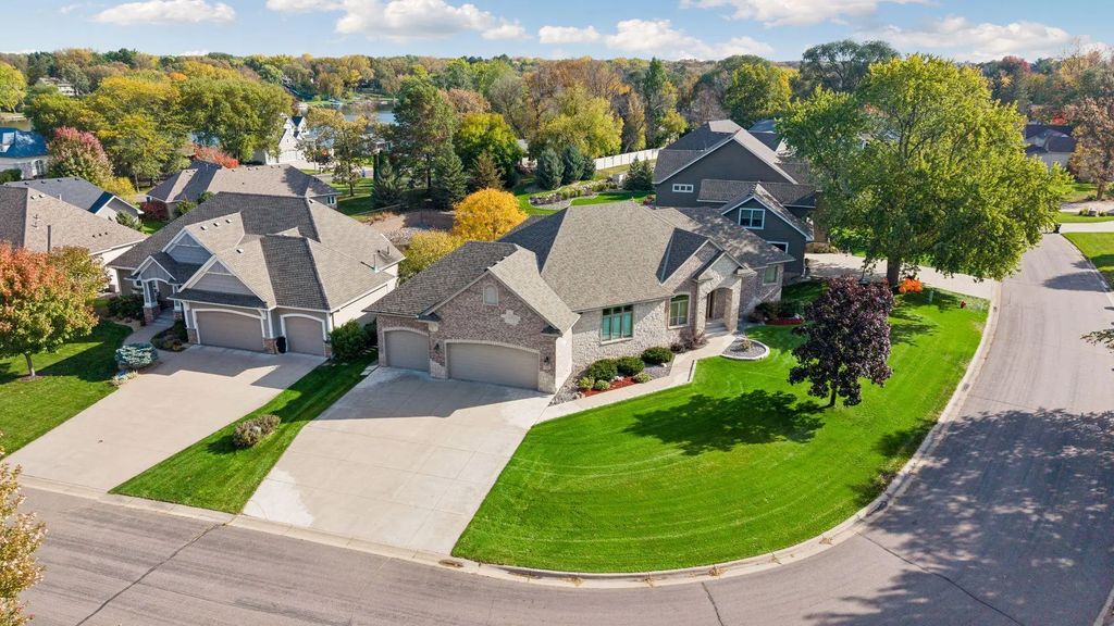 10934 River Pines Drive N, Champlin